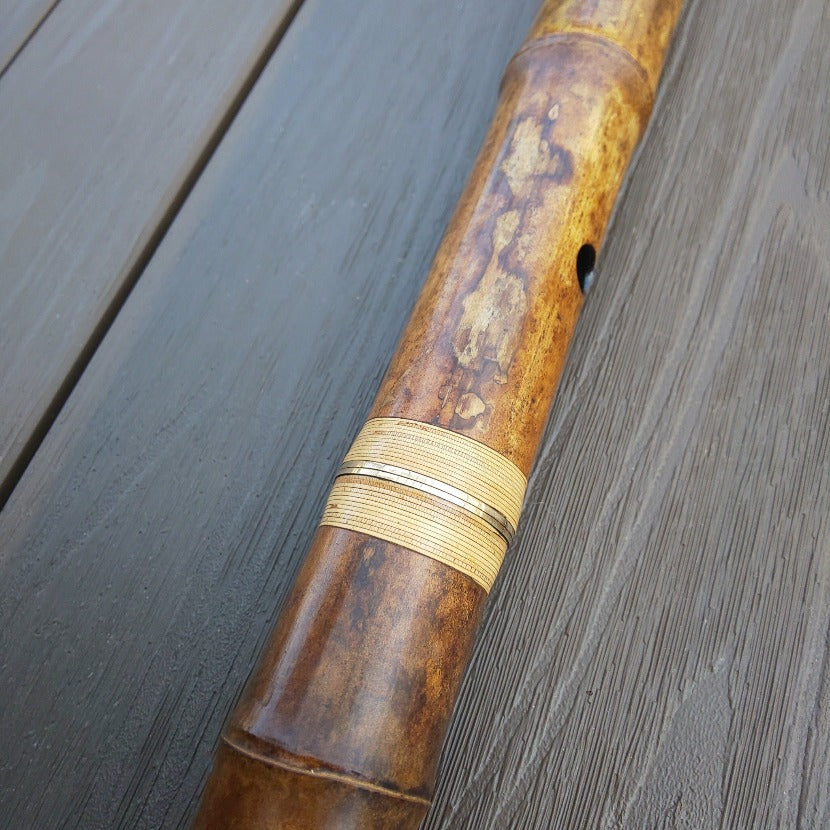 Gyokusui Shakuhachi Tozan 1.8 Jiari Nakatsugi Inlaid Rattan Binding with 18K Gold